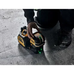 Dewalt DCLE34220GB 20V Max* Cordless Cross Line Green Laser Kit - One-stop shop for professional tools and equipment.