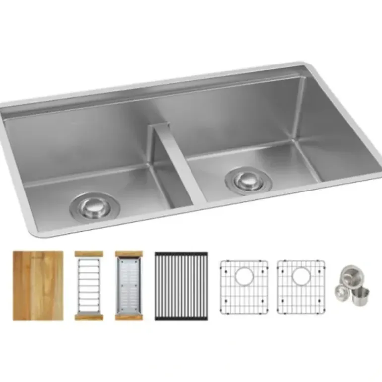 Elkay ECTRUAQ31169TWC Crosstown® 18 Gauge Workstation Stainless Steel 31-1/2& x 18-1/2& x 9& Equal Double Bowl Sink Kit with Aqua Divide - One-stop shop for professional tools and equipment.