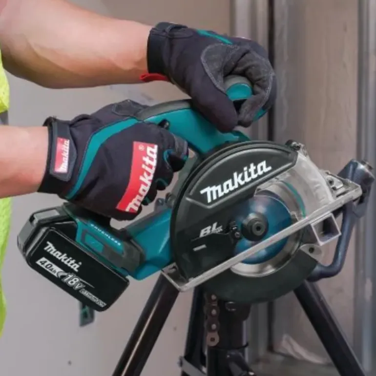 Makita A-96126 5‘7/8& 52T Carbide‘Tipped Saw Blade, Aluminum - One-stop shop for professional tools and equipment.