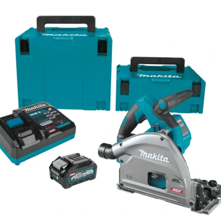 Makita GPS01M1J 40V max XGT® Brushless Cordless 6‘1/2& Plunge Circular Saw Kit, AWS® Capable (4.0Ah) - One-stop shop for professional tools and equipment.